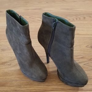 🛑 Steve Madden Jagged stiletto heel boots